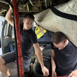 Sky Air Maintenance Helikoptermechaniker Superpuma {{brizy_dc_image_alt imageSrc=